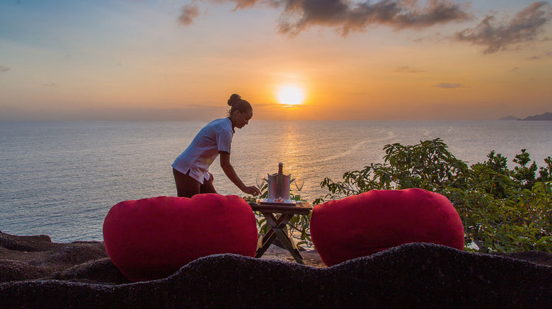 <b>Anantara Maia Seychelles Villas Restaurant</b> <b>Anantara Maia Seychelles Villas Restaurant</b>