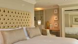 Cape Royale Luxury Hotel Suite
