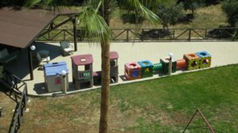 <b>Lucky Hotel Apartments Exterior</b>