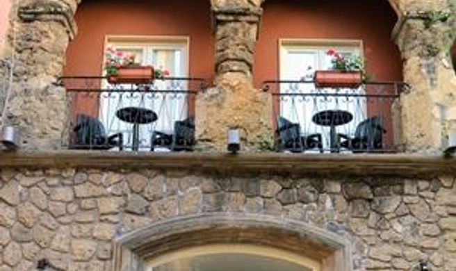 Astoria Hotel Exterior