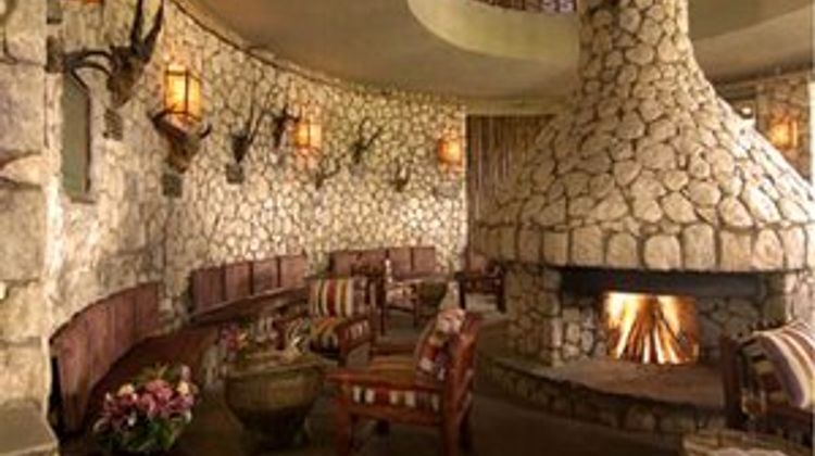 Salt Lick Safari Lodge Lobby