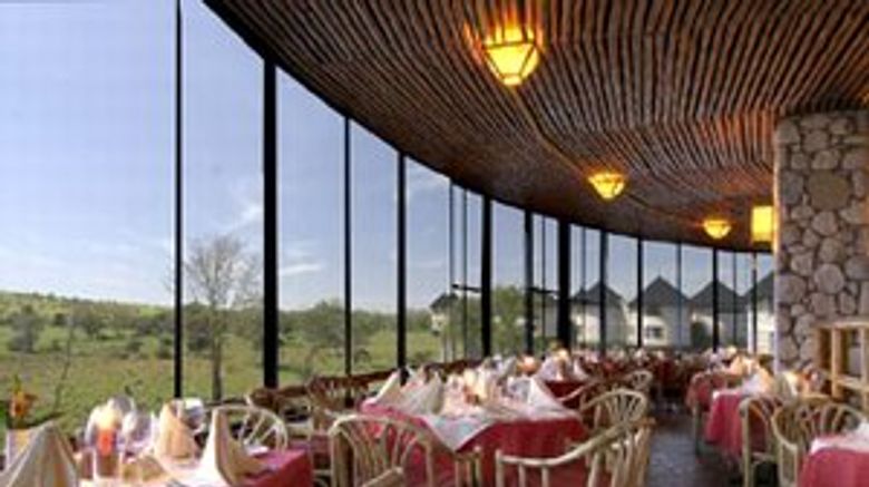 <b>Salt Lick Safari Lodge Restaurant</b>