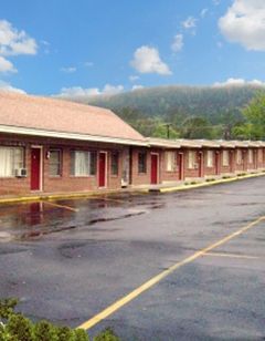 Shamrock Motel
