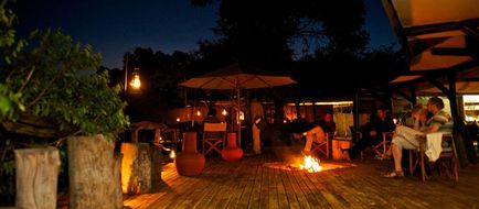 Mara Explorer Bar/Lounge