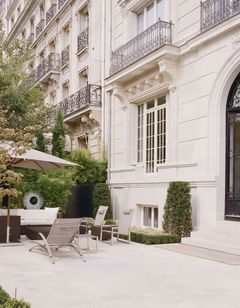 La Reserve Paris Apartments