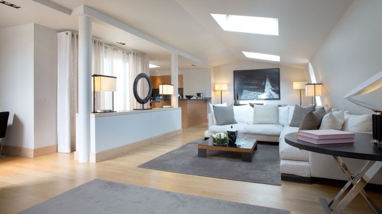 La Reserve Paris Apartments Lobby
