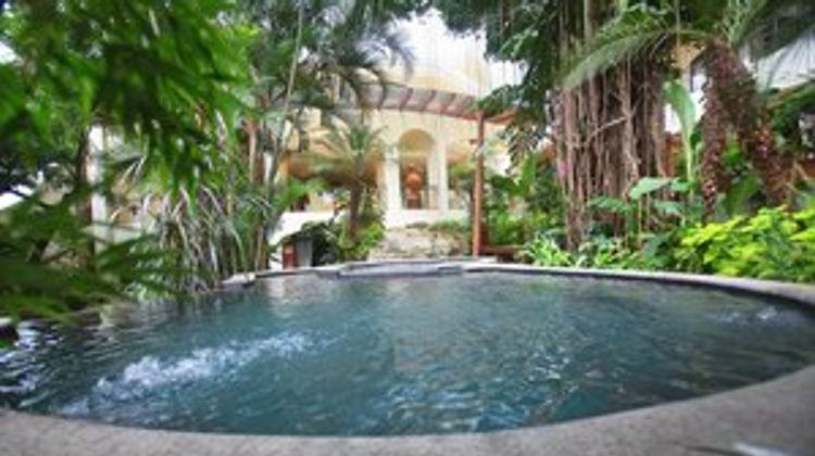 Beacon Escazu Pool
