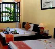 Pho Hoi Riverside Resort Room