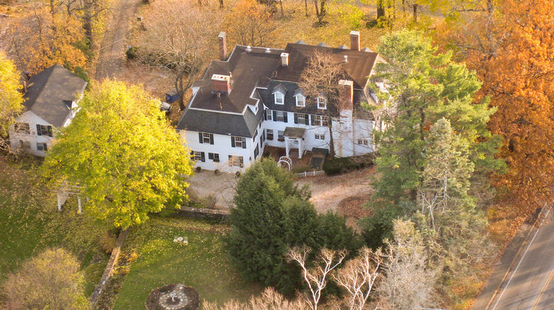 Birchwood Inn Exterior