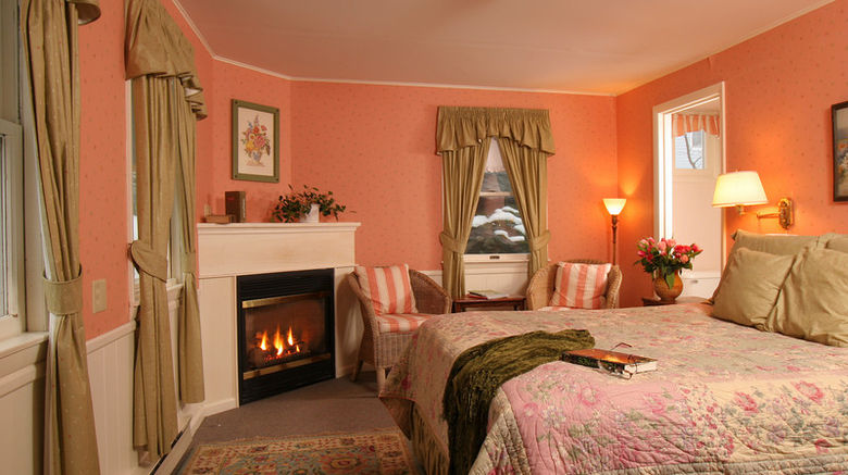 <b>Birchwood Inn Suite</b>
