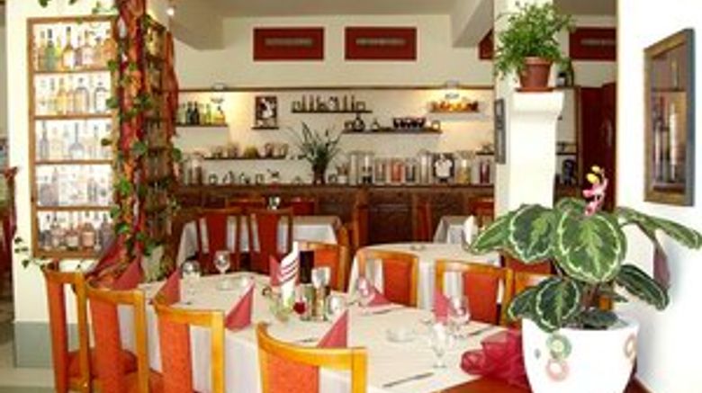 <b>Mania Hotel Restaurant</b>