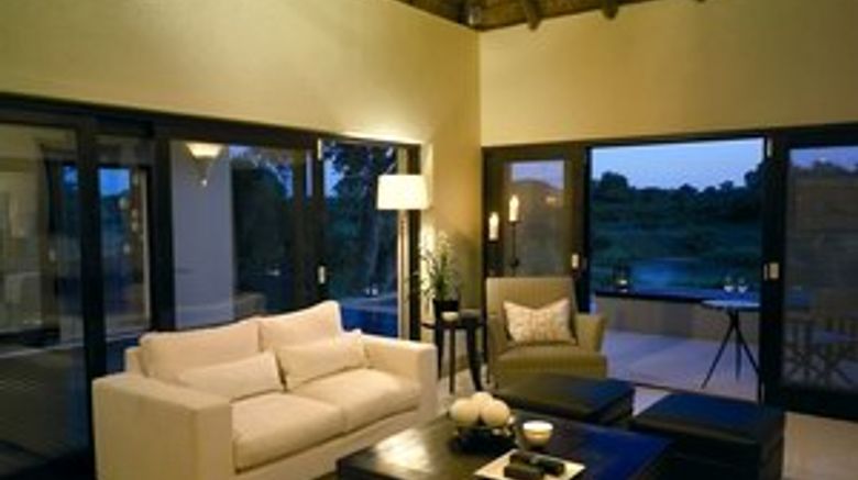<b>Lion Sands Ivory Lodge, Sabi Sands Room</b>