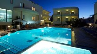 Yakinthos Hotel