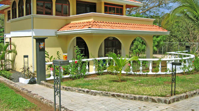 Villa del Sueno Hotel Exterior