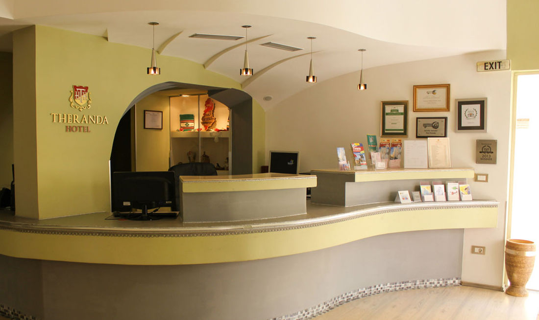 Theranda Hotel Lobby