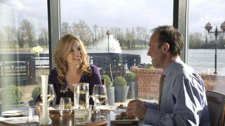 <b>Wyboston Lakes Resort - Drift Inn Restaurant</b>