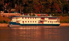 Botel Marina
