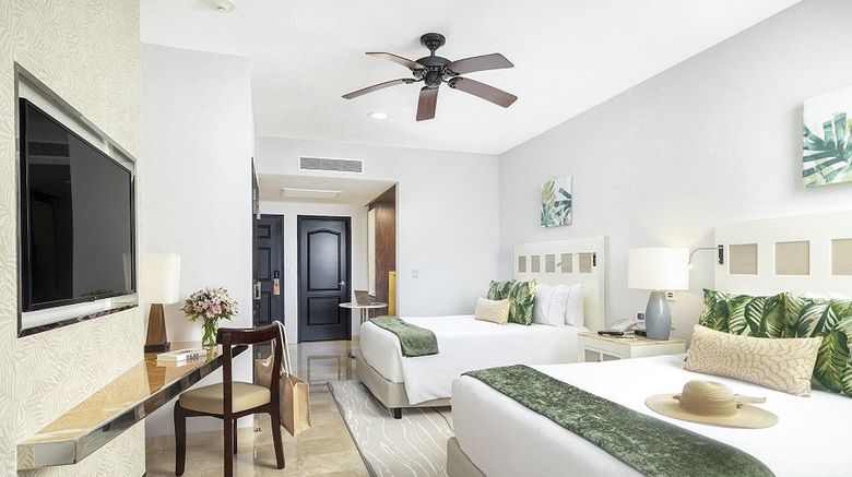 <b>Villa del Palmar Cancun Room</b>