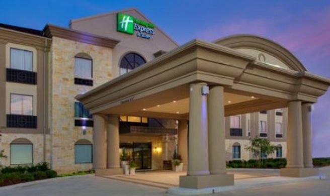 Holiday Inn Express Houston Energy West Exterior