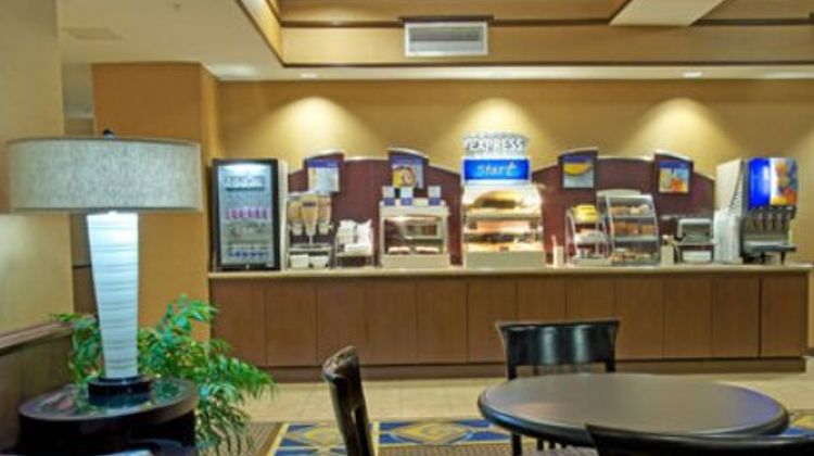 Holiday Inn Express Houston Energy West Restaurant