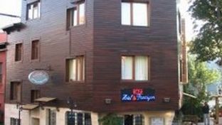 Rose Hotel