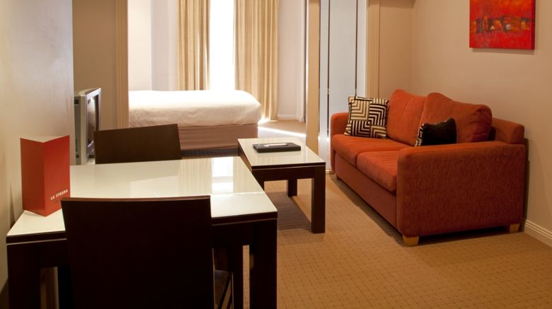 <b>Mantra Adelaide Central Room</b>