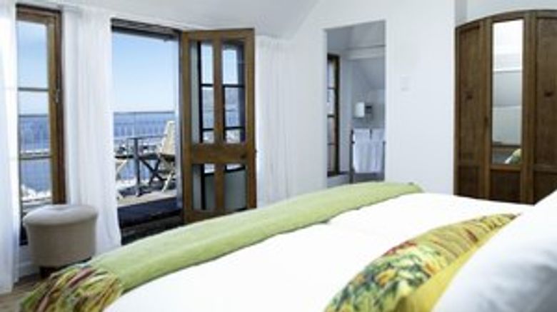 <b>Chartfield Guesthouse Suite</b> <b>Chartfield Guesthouse Suite</b>
