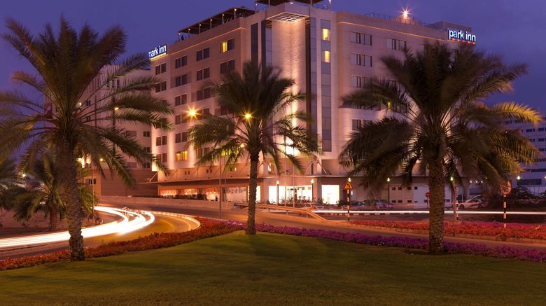 Golden Tulip Muscat Exterior