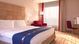 Golden Tulip Muscat Room