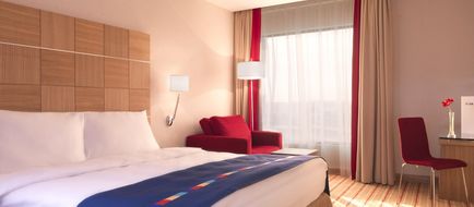 Golden Tulip Muscat Room