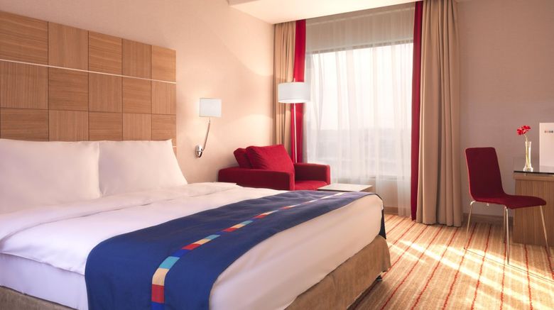 <b>Golden Tulip Muscat Room</b>