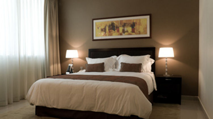 One To One Hotel - the Village Room