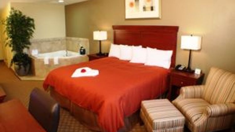 Seffner Inn & Suites Room