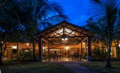 Popa Paradise Beach Resort