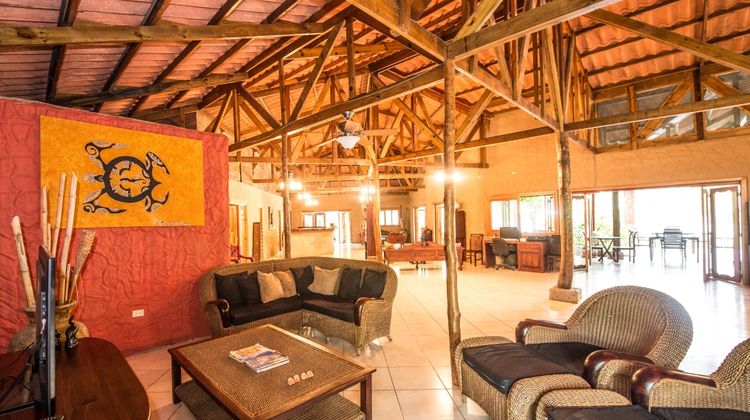 Popa Paradise Beach Resort Lobby