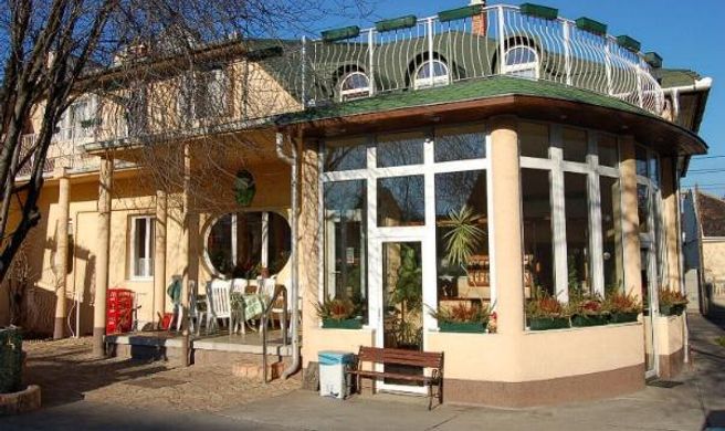 Hotel Oswaldo Exterior
