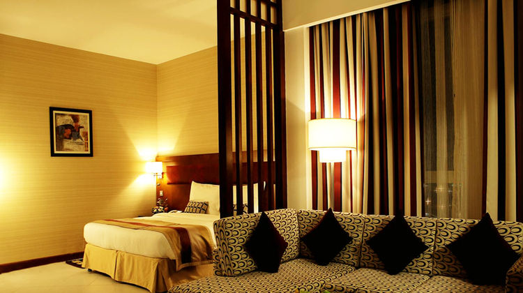 Flora Creek Deluxe Hotel Apartments Suite