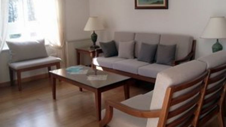 Aunt Maria's Lobby