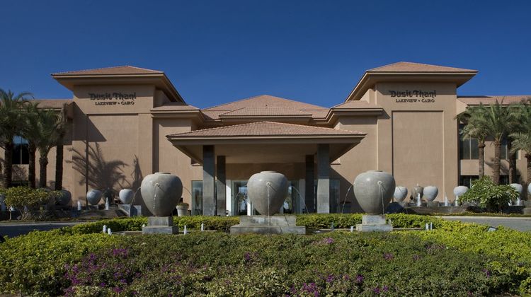 Dusit Thani LakeView Cairo Exterior