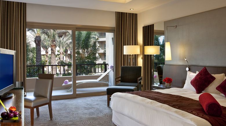 <b>Dusit Thani LakeView Cairo Room</b>