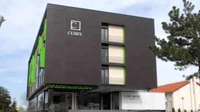 Hotel Cubix
