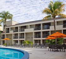 Miami Lakes Hotel & Golf Resort Pool