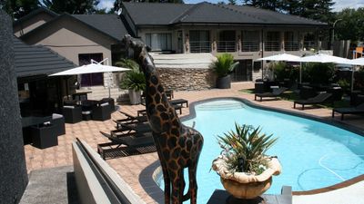 Africa Centre Airport Leisure Hotel