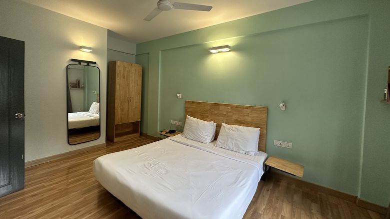 <b>UPAR Hotels Indiranagar Room</b>