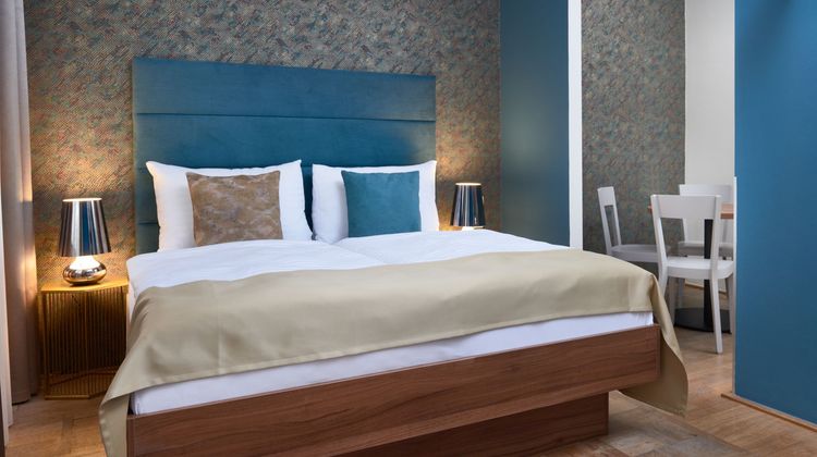 Golden Angel Suites Room