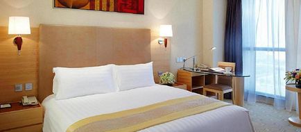 Regal Jinfeng Hotel Room