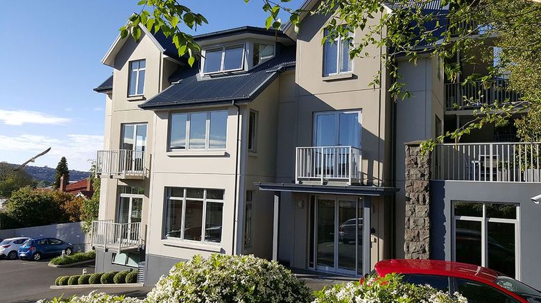 Bluestone on George Exterior