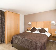 The Chilterns Fox Room