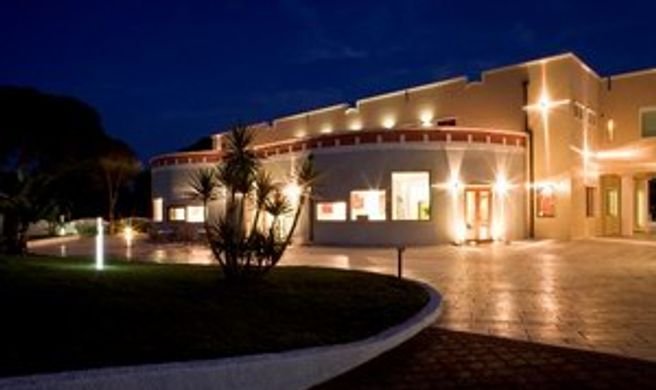 Hotel Resort Dei Normanni Exterior