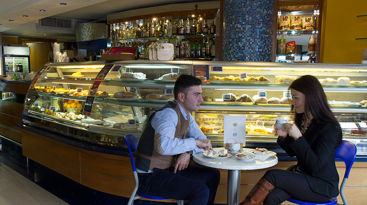 115 The Strand Hotel & Suites Restaurant